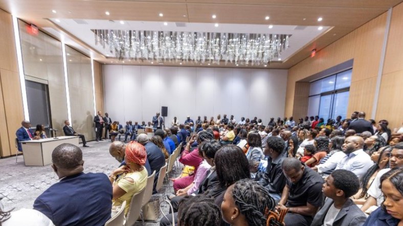 Le Chef de l’État échange avec la communauté gabonaise résidant aux États-Unis