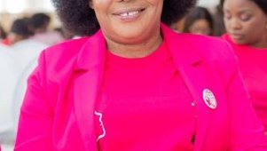 Octobre Rose&nbsp;: la Ministre Élodie Diane Fouefoue épouse Sandjoh en première ligne contre les cancers féminins