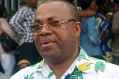 PDG/Crise ou manipulation&nbsp;?&nbsp;: &laquo;&nbsp;le renouveau et la reconstruction du Parti ne se fait pas au bord de la Seine ni au bord de la Tamise&nbsp;&raquo;, dixit Julien Nkoghe Bekale 