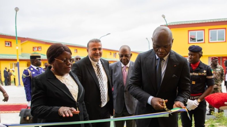 Gabon&nbsp;: le Président Oligui Nguema inaugure la cité rénovée des sapeurs-pompiers de Nomba
