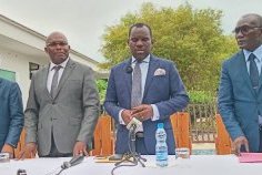 Législatives et locales 2025&nbsp;: d’anciens candidats à la présidentielle dénoncent un processus électoral «&nbsp;opaque&nbsp;»