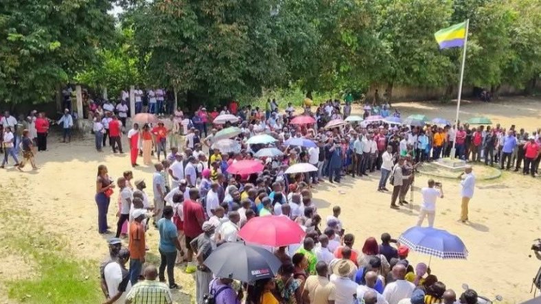 Grève des enseignants&nbsp;: tout ou rien, le mouvement se poursuit