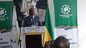Gabon : Alain-Claude Bilie-By-Nze fustige « l’incohérence » du pouvoir et propose des solutions sociales
