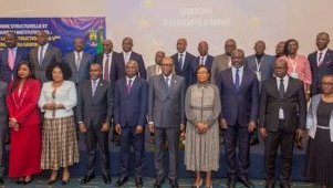 Gabon : un séminaire national pour  réformer les institutions, un ministre sous pression