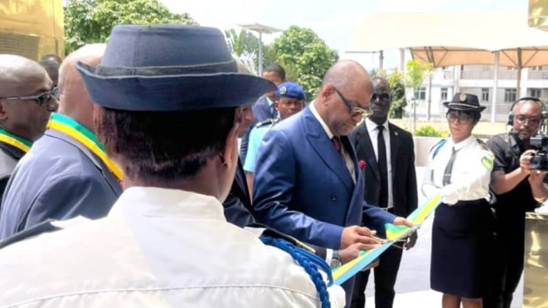 CDC&nbsp;: Alexandre Barro Chambrier inauguré le nouveau siège social &laquo;&nbsp;Casimir Oye Mba&nbsp;&raquo;